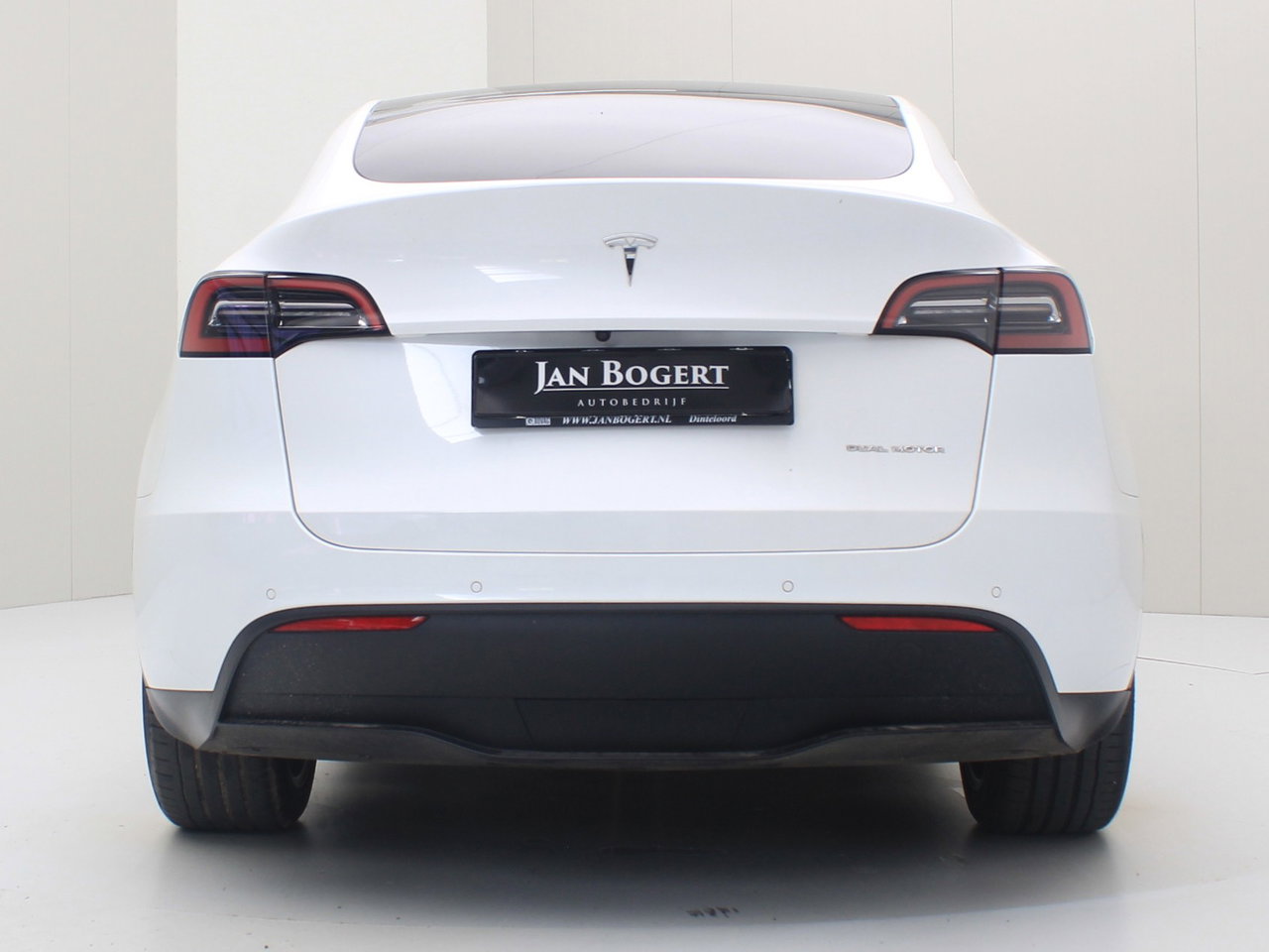 Tesla Model Y Long Range AWD 75kWh 351pk [ AMD RYZEN+AUTOPILOT+19 INCH+PREMIUM AUDIO ] 6