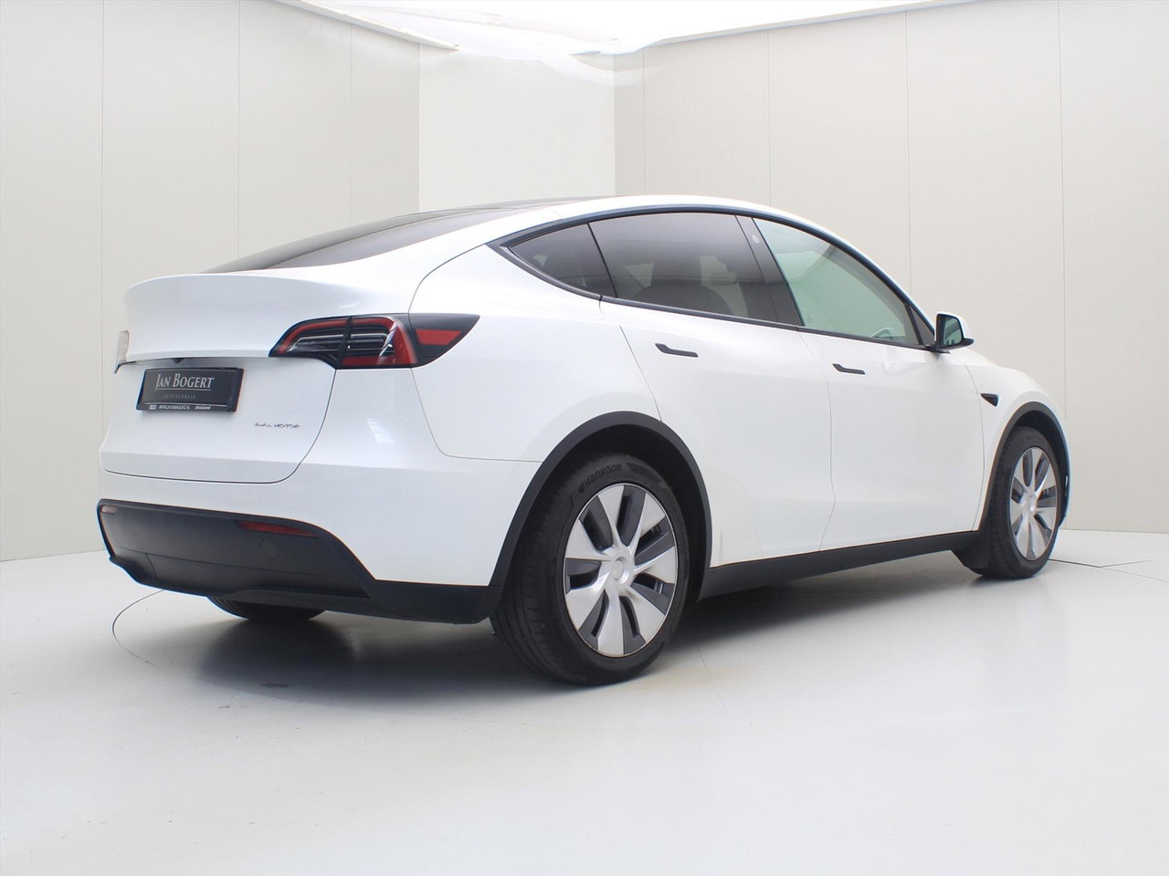 Tesla Model Y Long Range AWD 75kWh 351pk 94.5% SoH [ WIT LEDER+AMD RYZEN+AUTOPILOT+19 INCH+PREMIUM AUDIO ] 2
