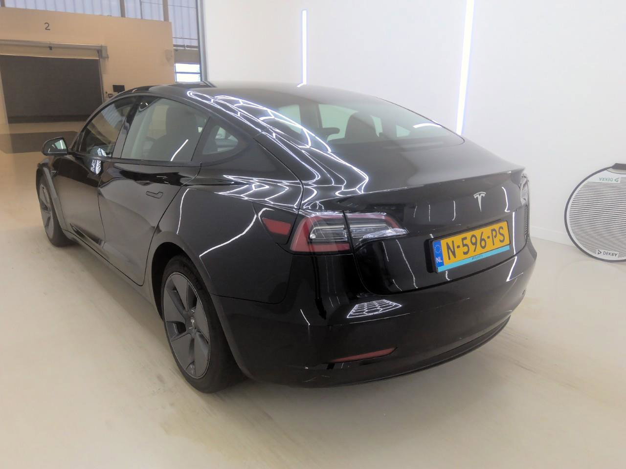 Tesla Model 3 Standard RWD Plus 89.3% SoH FACELIFT [ LFP-ACCU+WARMTEPOMP+AUTOPILOT+PREMIUM AUDIO ] 5