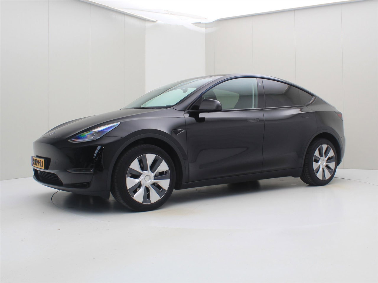 Tesla Model Y Long Range AWD 75kWh 351pk AMD RYZEN 92,5% SoH [ AUTOPILOT+19 INCH+PREMIUM AUDIO ] 8