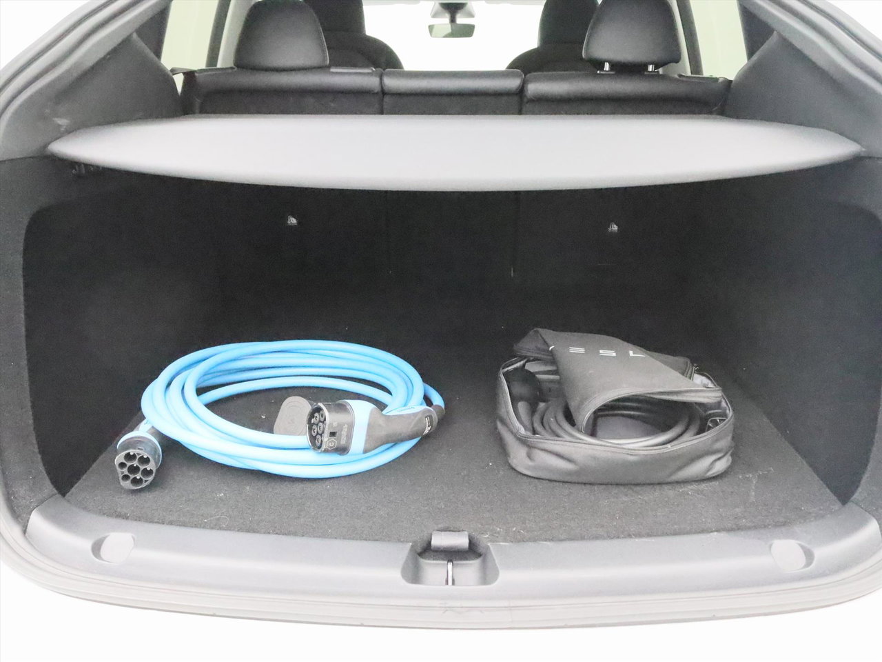 Tesla Model Y Long Range AWD 75kWh 351pk 92.8% SoH [ TREKHAAK+AMD RYZEN+AUTOPILOT+19 INCH+PREMIUM AUDIO ] 9