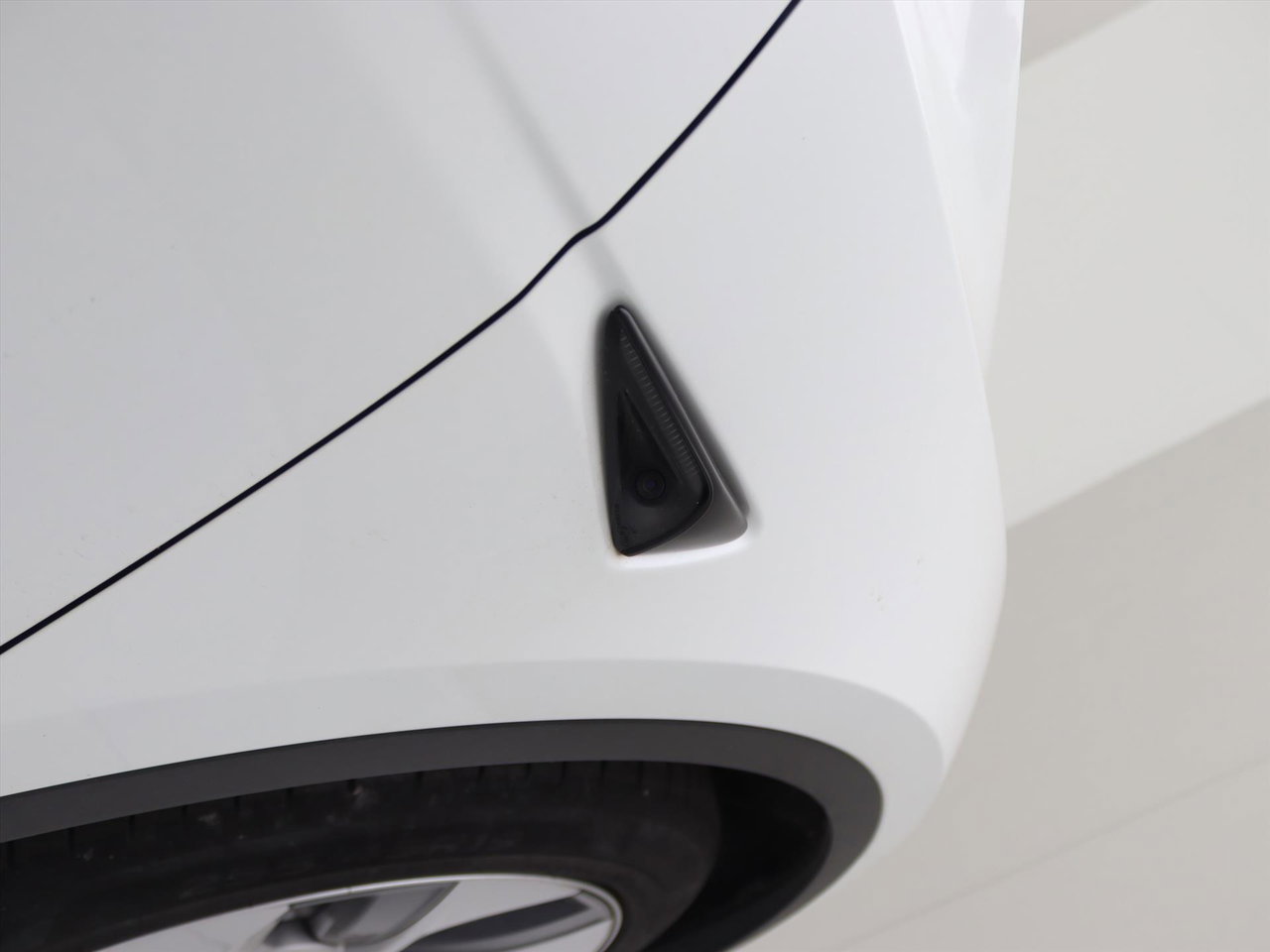 Tesla Model Y Long Range AWD 75kWh 351pk 92.8% SoH [ TREKHAAK+AMD RYZEN+AUTOPILOT+19 INCH+PREMIUM AUDIO ] 13
