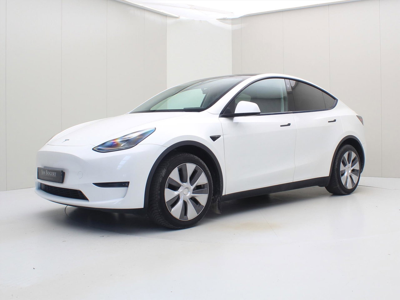 Tesla Model Y Long Range AWD 75kWh 351pk 91.9% SoH [ TREKHAAK+AMD RYZEN+AUTOPILOT+19 INCH+PREMIUM AUDIO ]