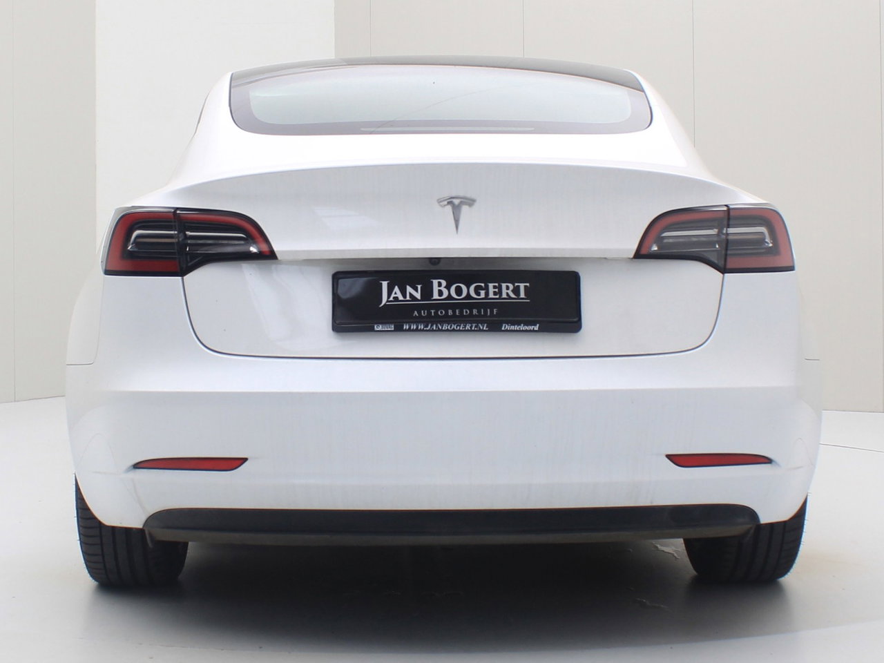 Tesla Model 3 Long-Range RWD 299pk [ AMD RYZEN+WARMTEPOMP+AUTOPILOT+LEDER+CAMERA+CLIMAAT+PDC+NAVIGATIE ] 7