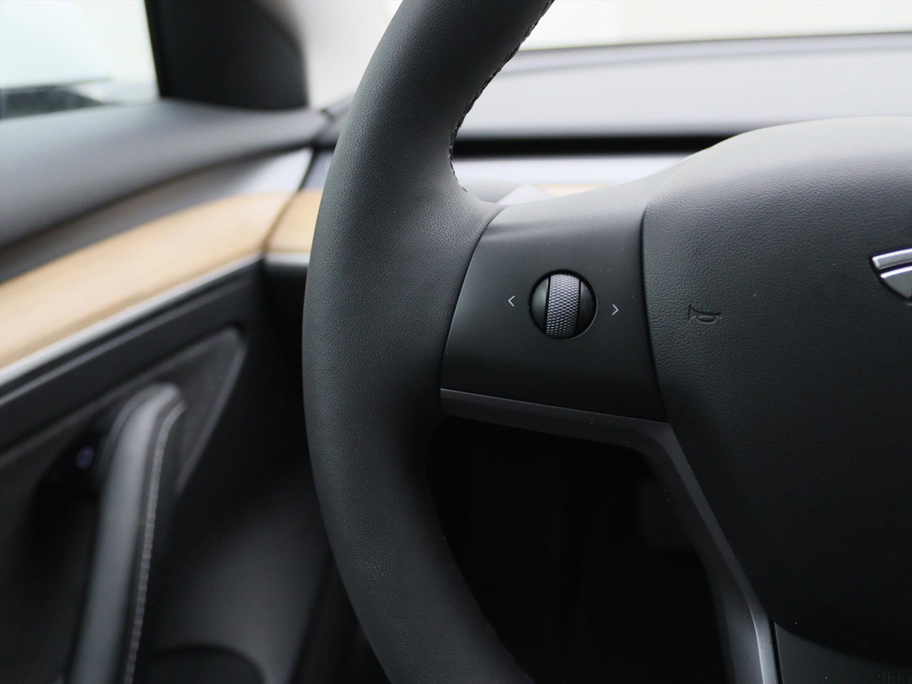 Tesla Model 3 Standard RWD Plus FACELIFT [ AMD RYZEN+LFP-ACCU+WARMTEPOMP+AUTOPILOT ] 27