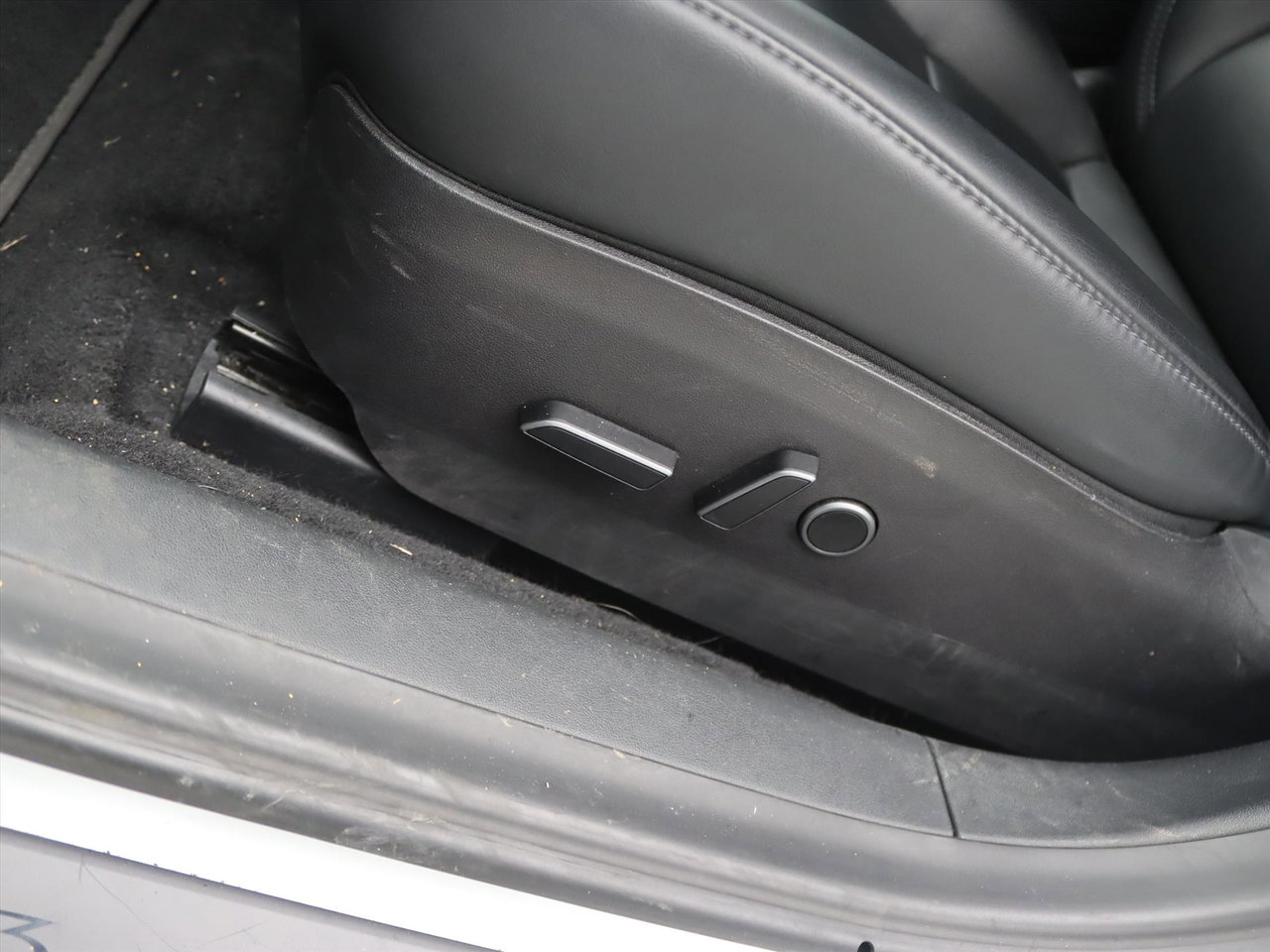 Tesla Model 3 Standard RWD Plus FACELIFT [ AMD RYZEN+LFP-ACCU+WARMTEPOMP+AUTOPILOT ] 24