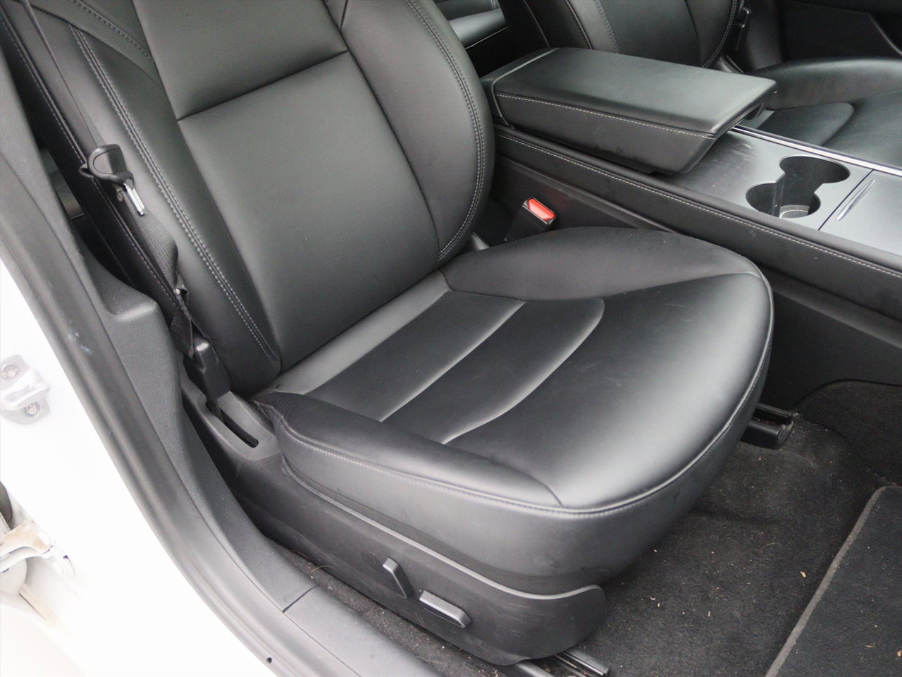 Tesla Model 3 Standard RWD Plus FACELIFT [ AMD RYZEN+LFP-ACCU+WARMTEPOMP+AUTOPILOT ] 19