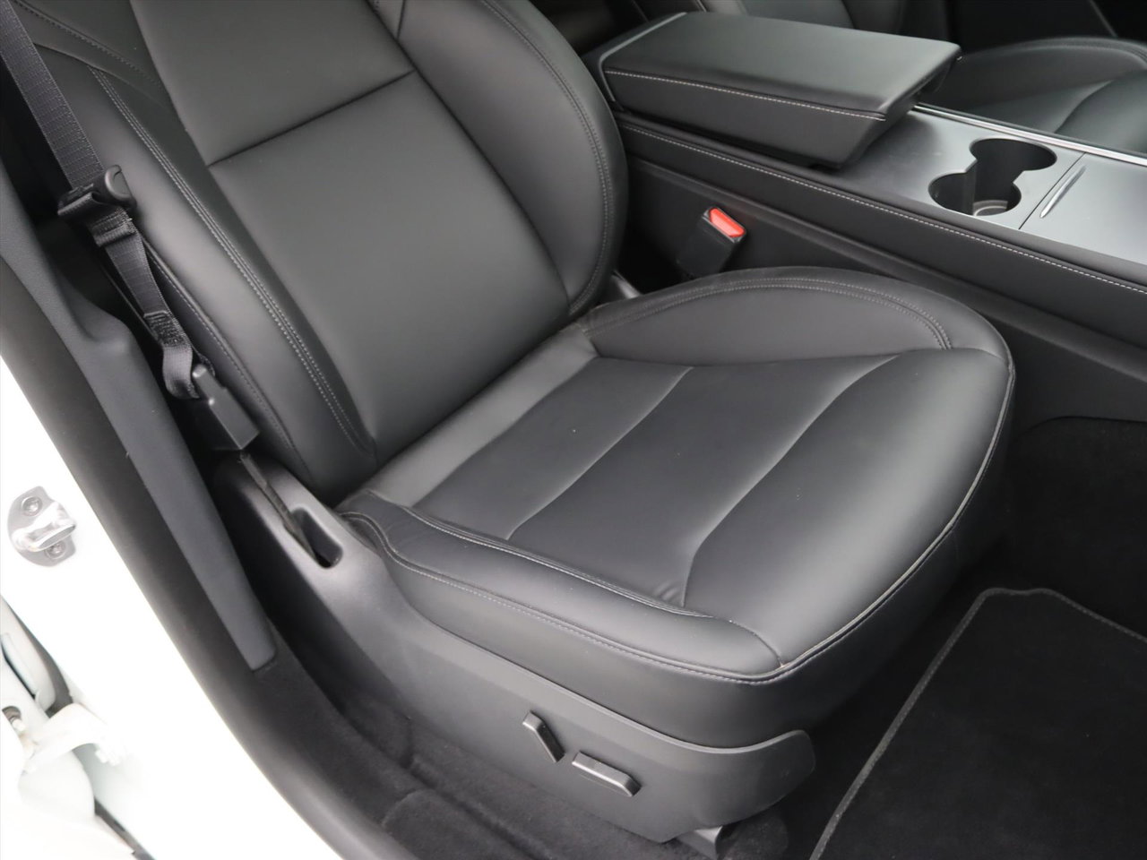 Tesla Model Y Standard RWD Plus 299pk 94.8% SoH [ AMD RYZEN+LFP+AUTOPILOT+19 INCH+PREMIUM AUDIO ] 20