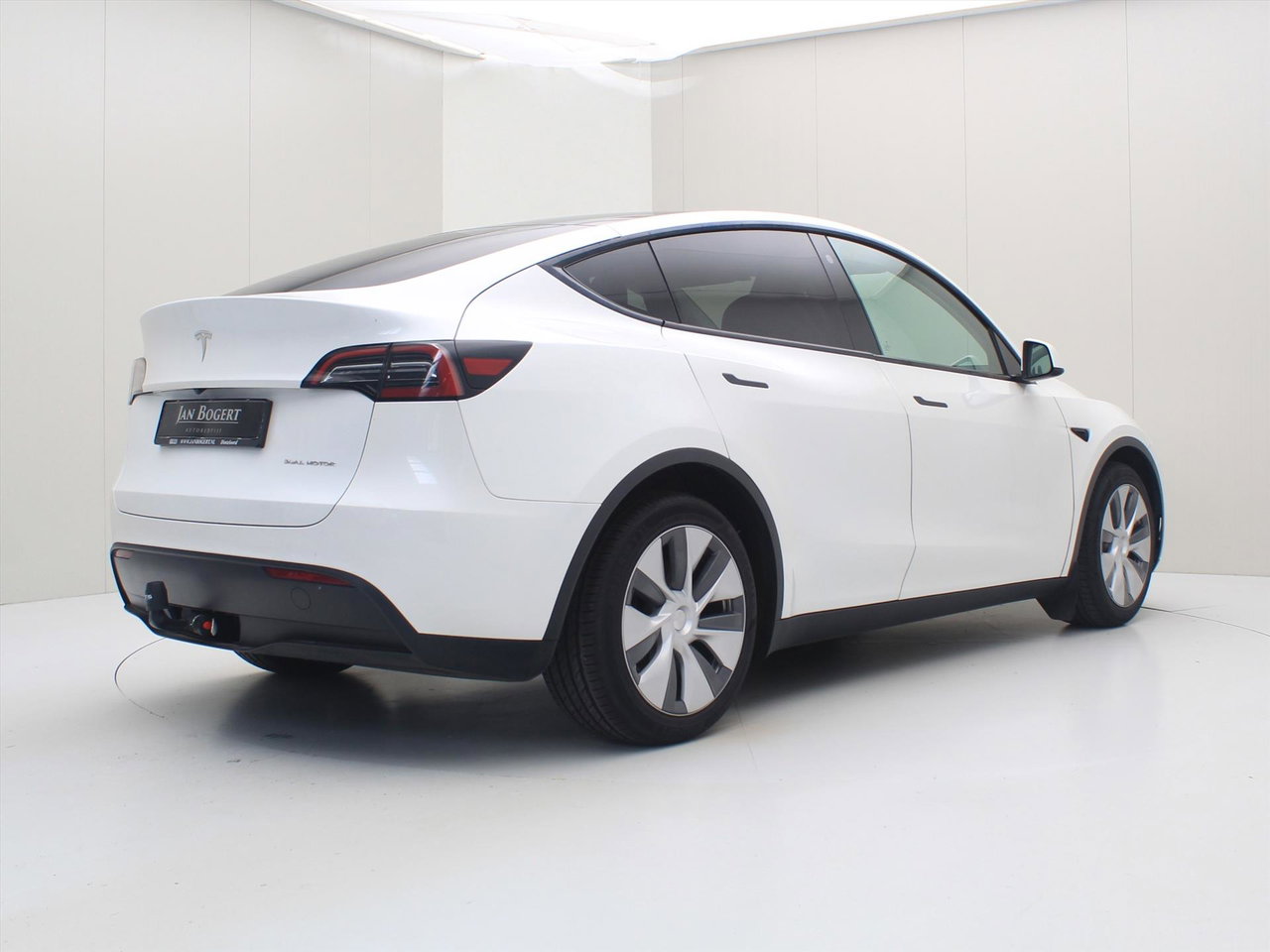 Tesla Model Y Long Range AWD 75kWh 351pk 91.8% SoH [ TREKHAAK+AMD RYZEN+AUTOPILOT+19 INCH+PREMIUM AUDIO ]