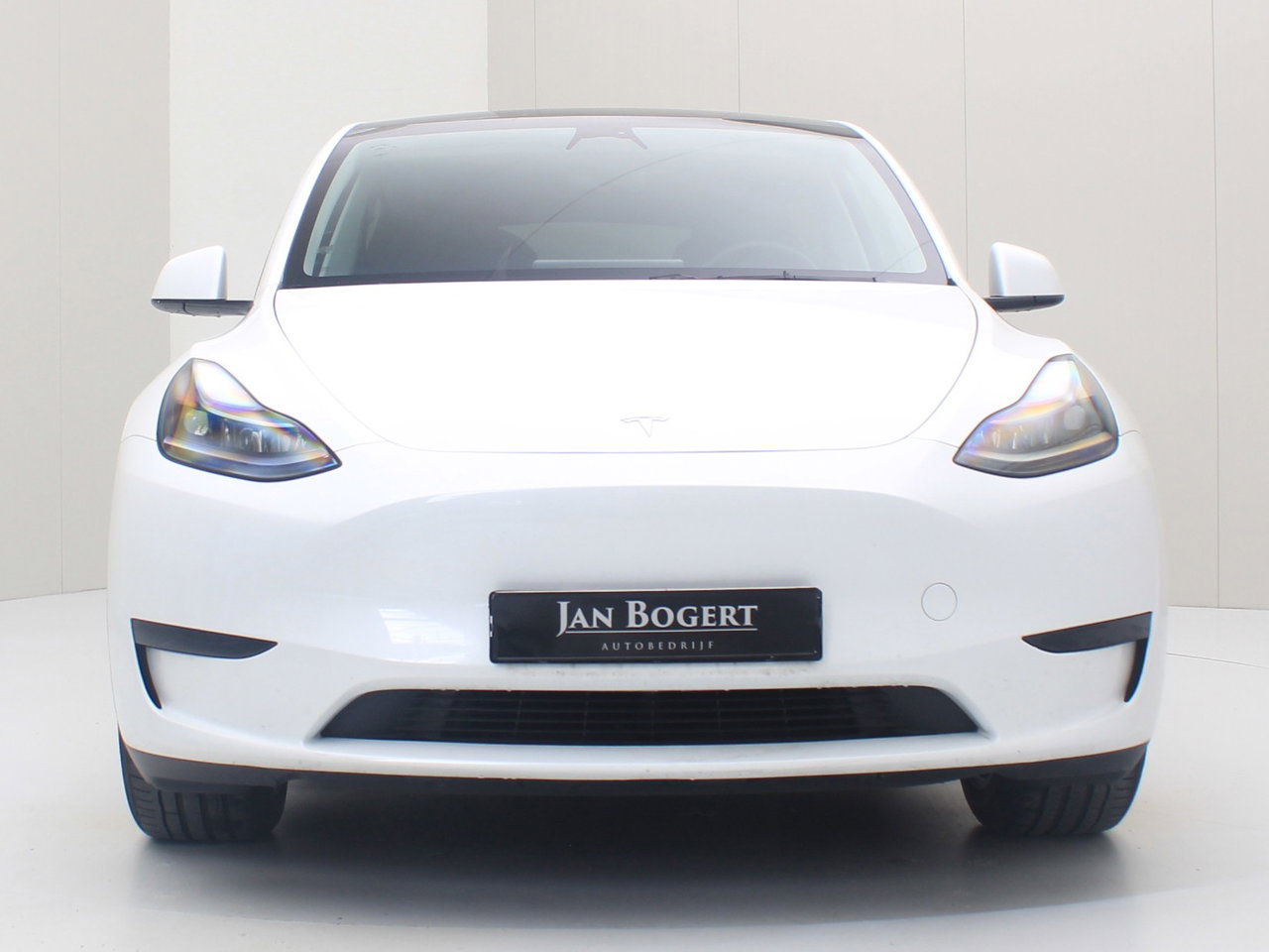Tesla Model Y Standard RWD Plus [ AMD RYZEN+AUTOPILOT+19 INCH+PREMIUM AUDIO ] 4