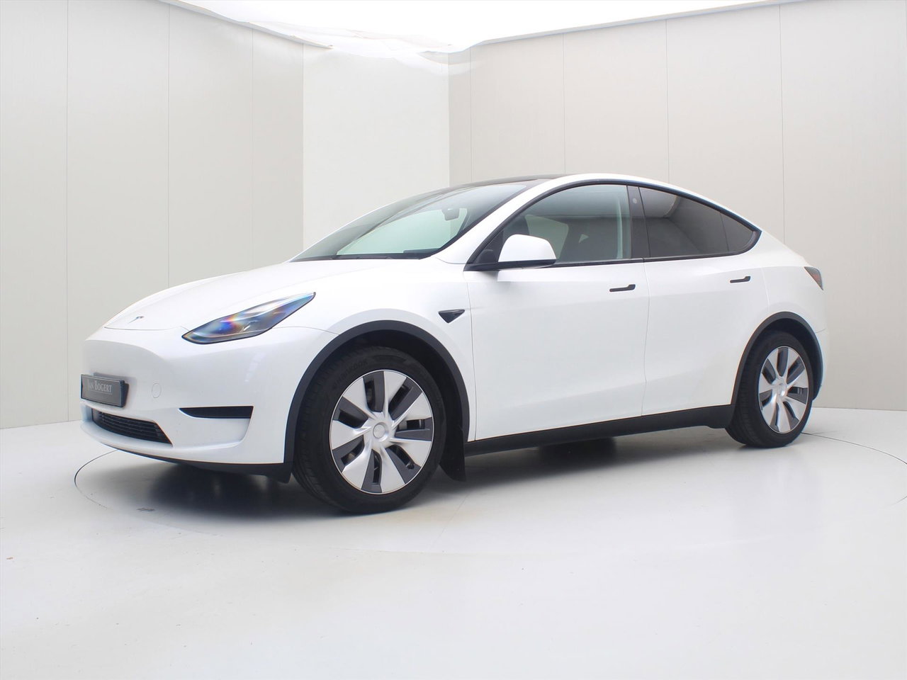 Tesla Model Y Standard RWD Plus [ AMD RYZEN+AUTOPILOT+19 INCH+PREMIUM AUDIO ] 7