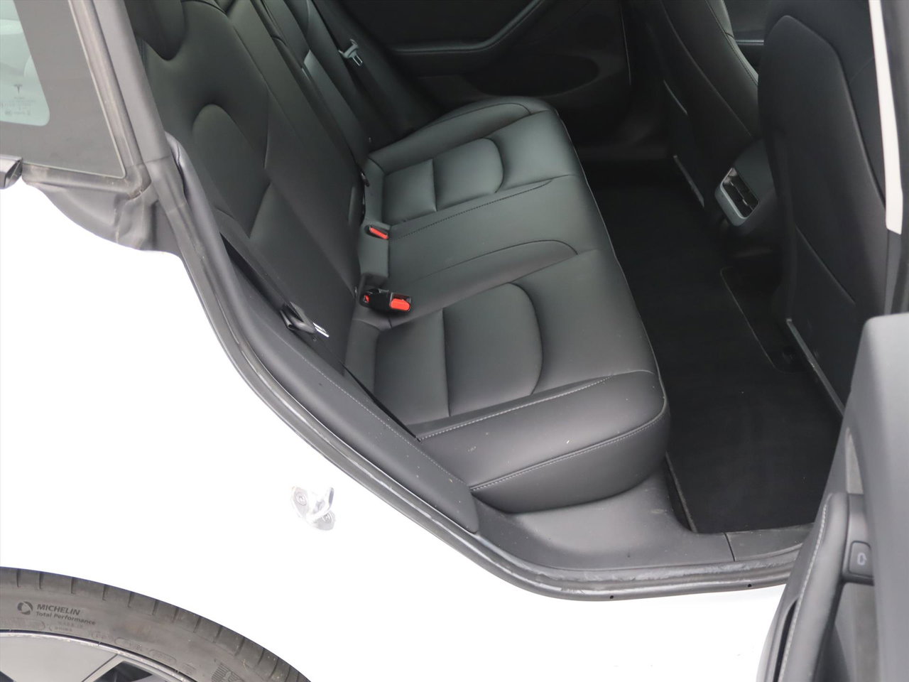 Tesla Model 3 Standard RWD Plus 92,7% SoH UPGRADE [ AMD RYZEN+LFP-ACCU+WARMTEPOMP+AUTOPILOT+60 kWh+PREMIUM AUDIO ] 16