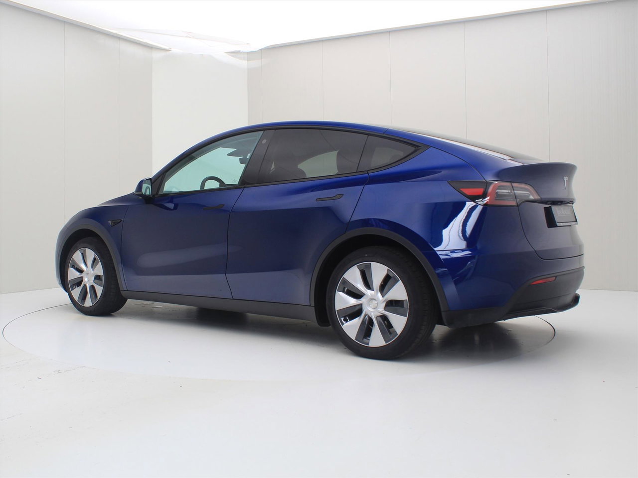 Tesla Model Y Standard RWD Plus 95.5% SoH [ AMD RYZEN+AUTOPILOT+19 INCH+PREMIUM AUDIO ] 2