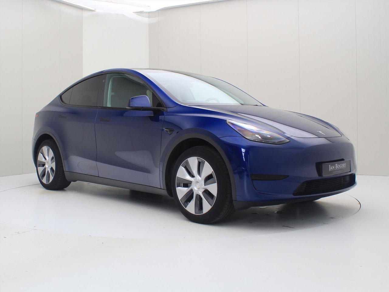 Tesla Model Y Standard RWD Plus 95.5% SoH [ AMD RYZEN+AUTOPILOT+19 INCH+PREMIUM AUDIO ] 3