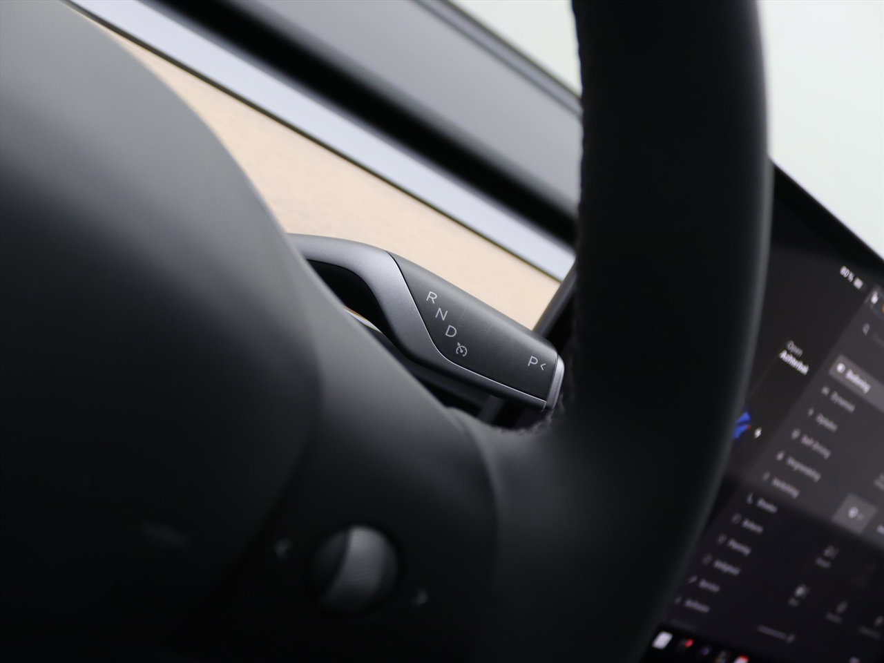 Tesla Model Y Standard RWD Plus 95.5% SoH [ AMD RYZEN+AUTOPILOT+19 INCH+PREMIUM AUDIO ] 20