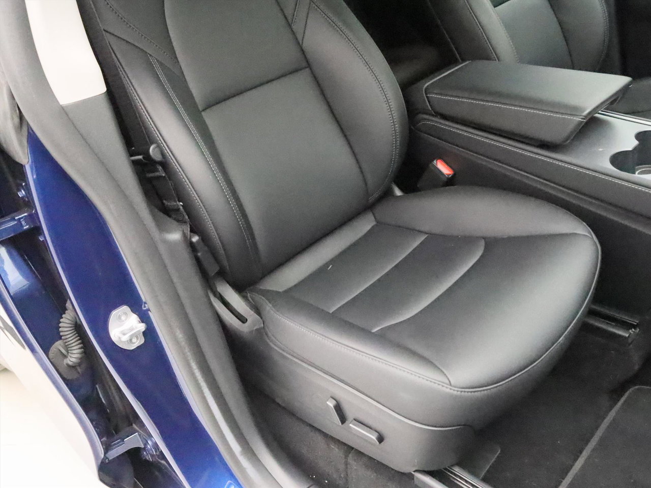 Tesla Model Y Standard RWD Plus 95.5% SoH [ AMD RYZEN+AUTOPILOT+19 INCH+PREMIUM AUDIO ] 14