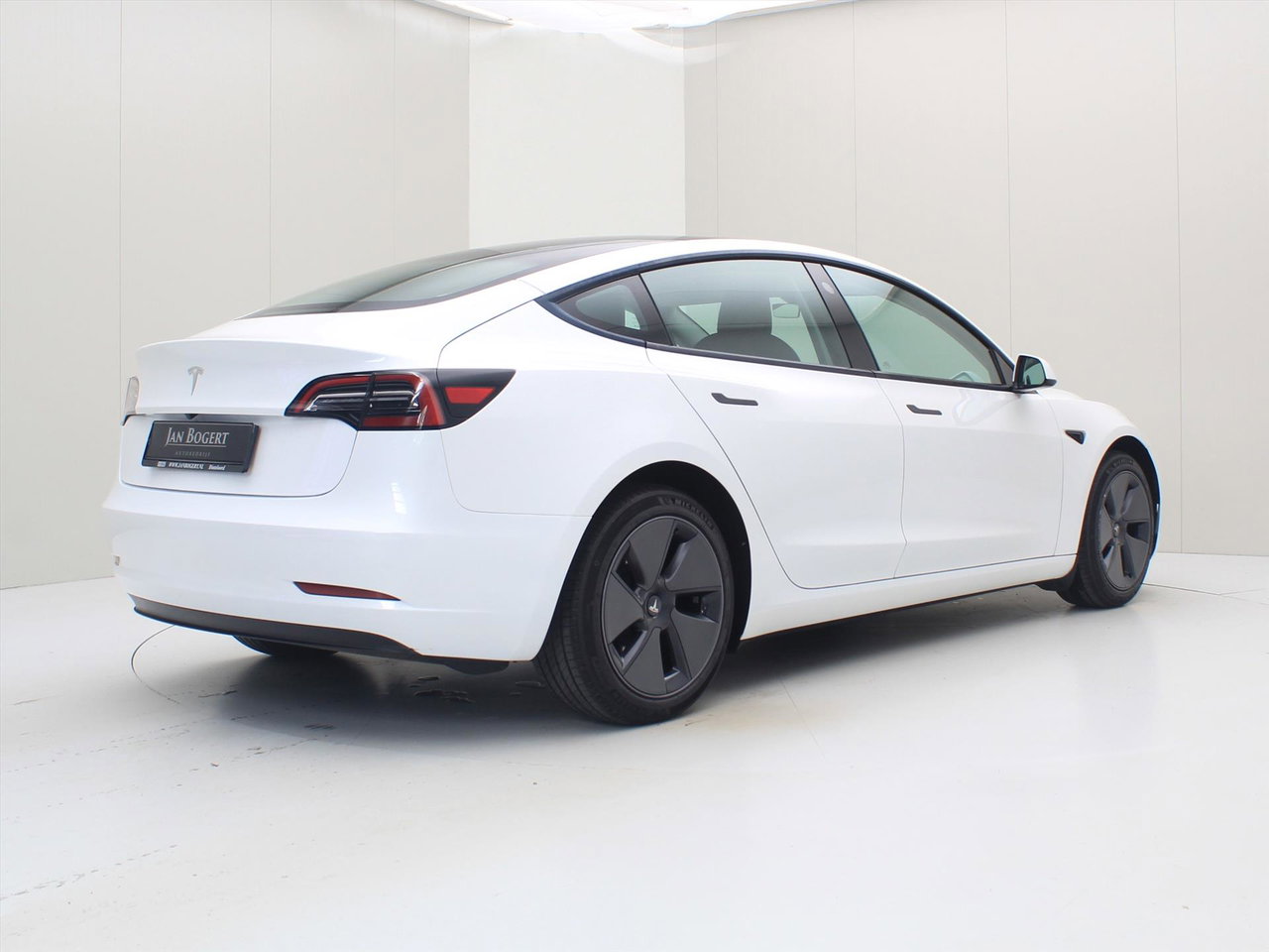 Tesla Model 3 Standard RWD Plus UPGRADE 94.8% SoH [ LFP-ACCU+WARMTEPOMP+AUTOPILOT+60 kWh ]