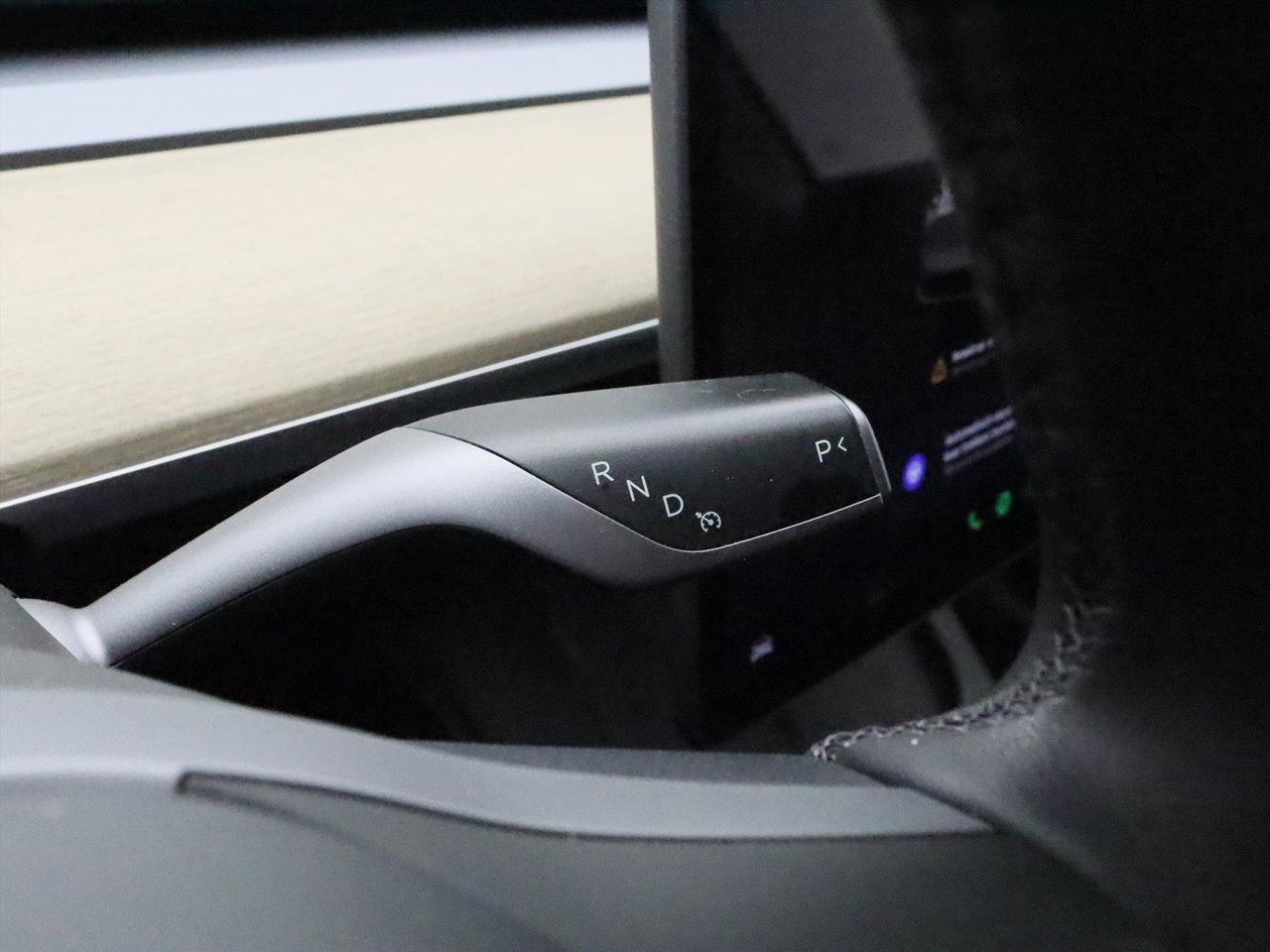 Tesla Model Y Standard RWD Plus 94.2% SoH [ AMD RYZEN+AUTOPILOT+19 INCH+PREMIUM AUDIO ] 24