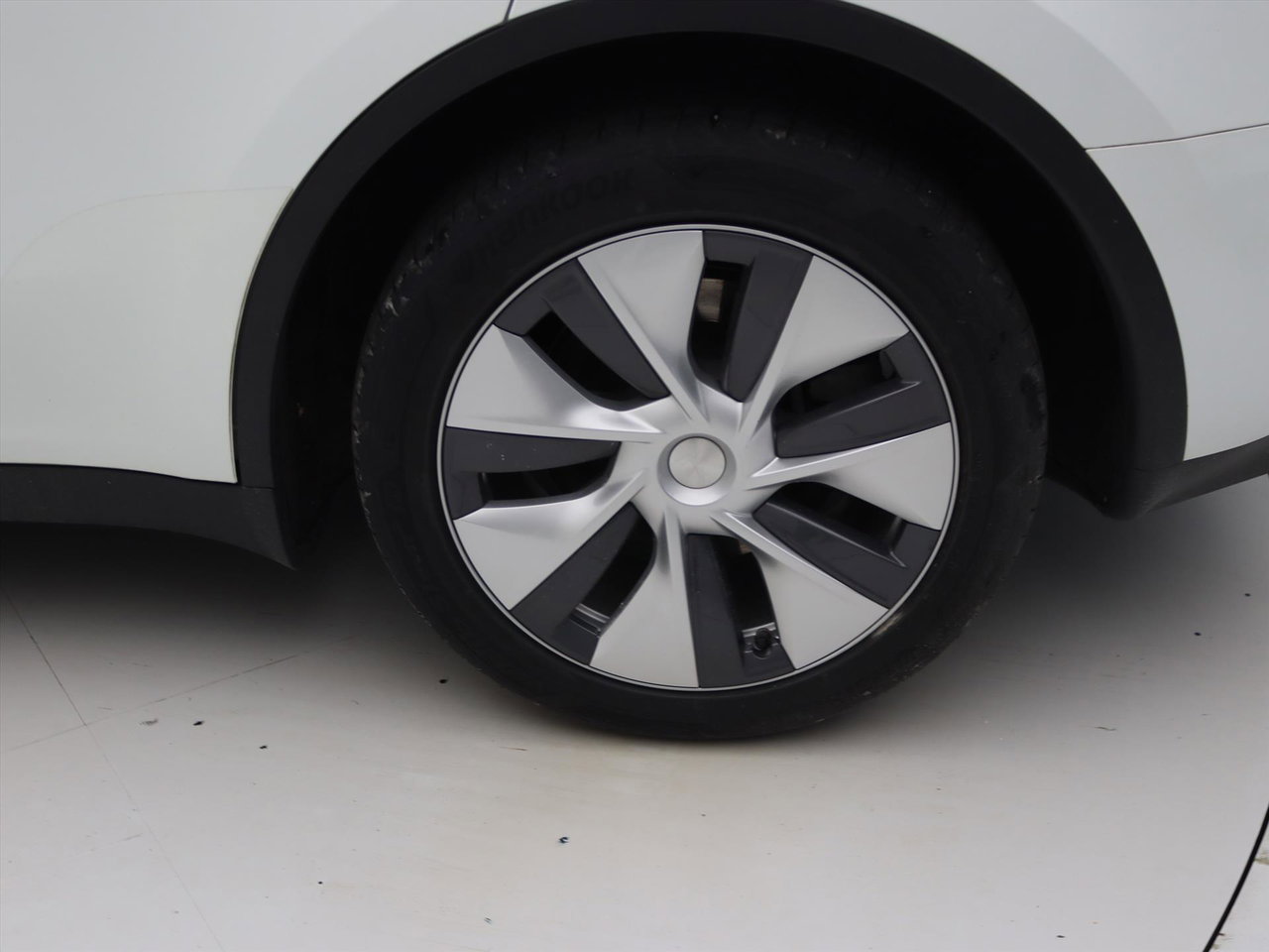 Tesla Model Y Long Range AWD 75kWh 351pk 95% SoH [ TREKHAAK+AMD RYZEN+AUTOPILOT+19 INCH+PREMIUM AUDIO ] 24