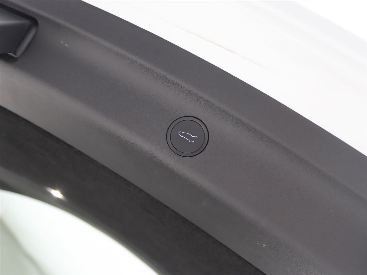 Tesla Model Y Long Range AWD 75kWh 351pk 95% SoH [ TREKHAAK+AMD RYZEN+AUTOPILOT+19 INCH+PREMIUM AUDIO ] 12