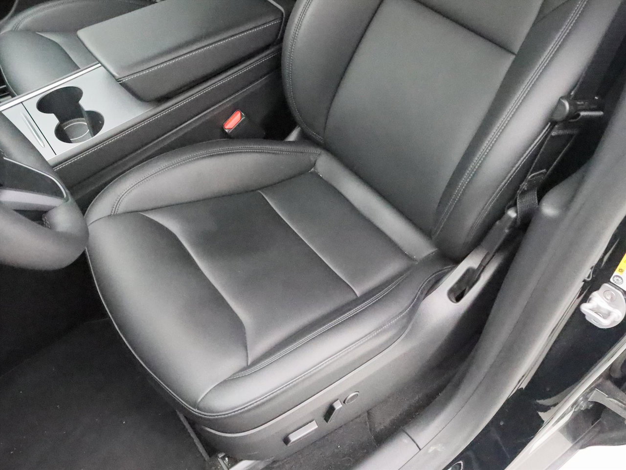 Tesla Model Y Long Range AWD 75kWh 351pk 94.4% SoH [ TREKHAAK+AMD RYZEN+AUTOPILOT+19 INCH+PREMIUM AUDIO ] 17