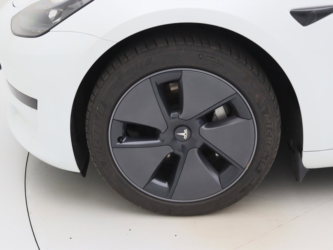 Tesla Model 3 Standard RWD Plus UPGRADE 95.9% SoH [ LFP-ACCU+WARMTEPOMP+AUTOPILOT+60 kWh ] 13