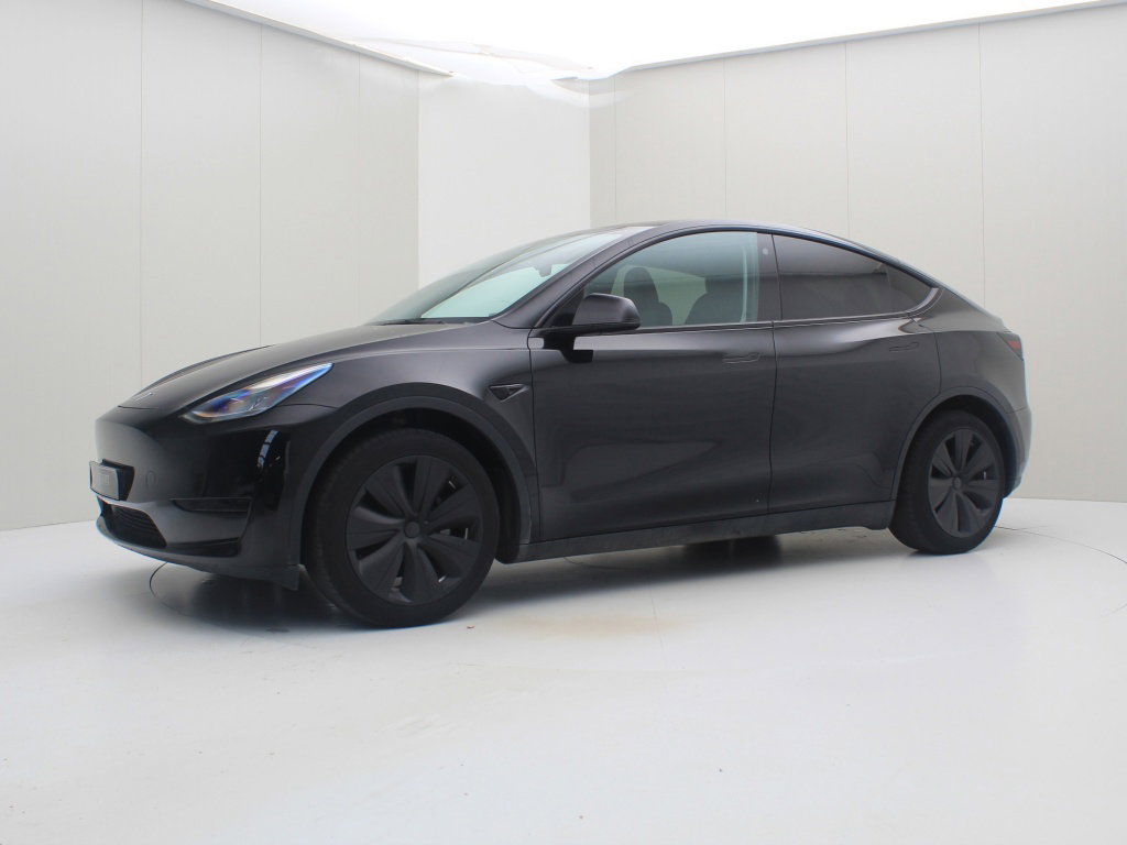 Tesla Model Y 7