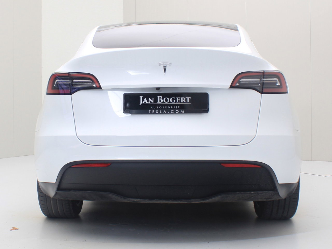 Tesla Model Y Standard RWD Plus 94.1% SoH [ AMD RYZEN+AUTOPILOT+19 INCH+PREMIUM AUDIO ] 8