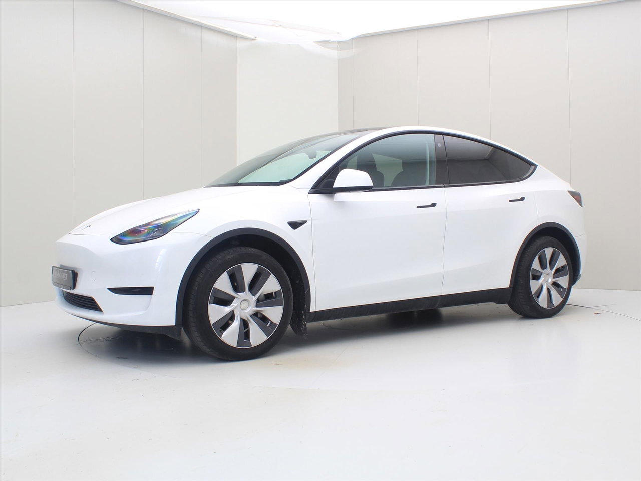 Tesla Model Y Standard RWD Plus 94.1% SoH [ AMD RYZEN+AUTOPILOT+19 INCH+PREMIUM AUDIO ] 9