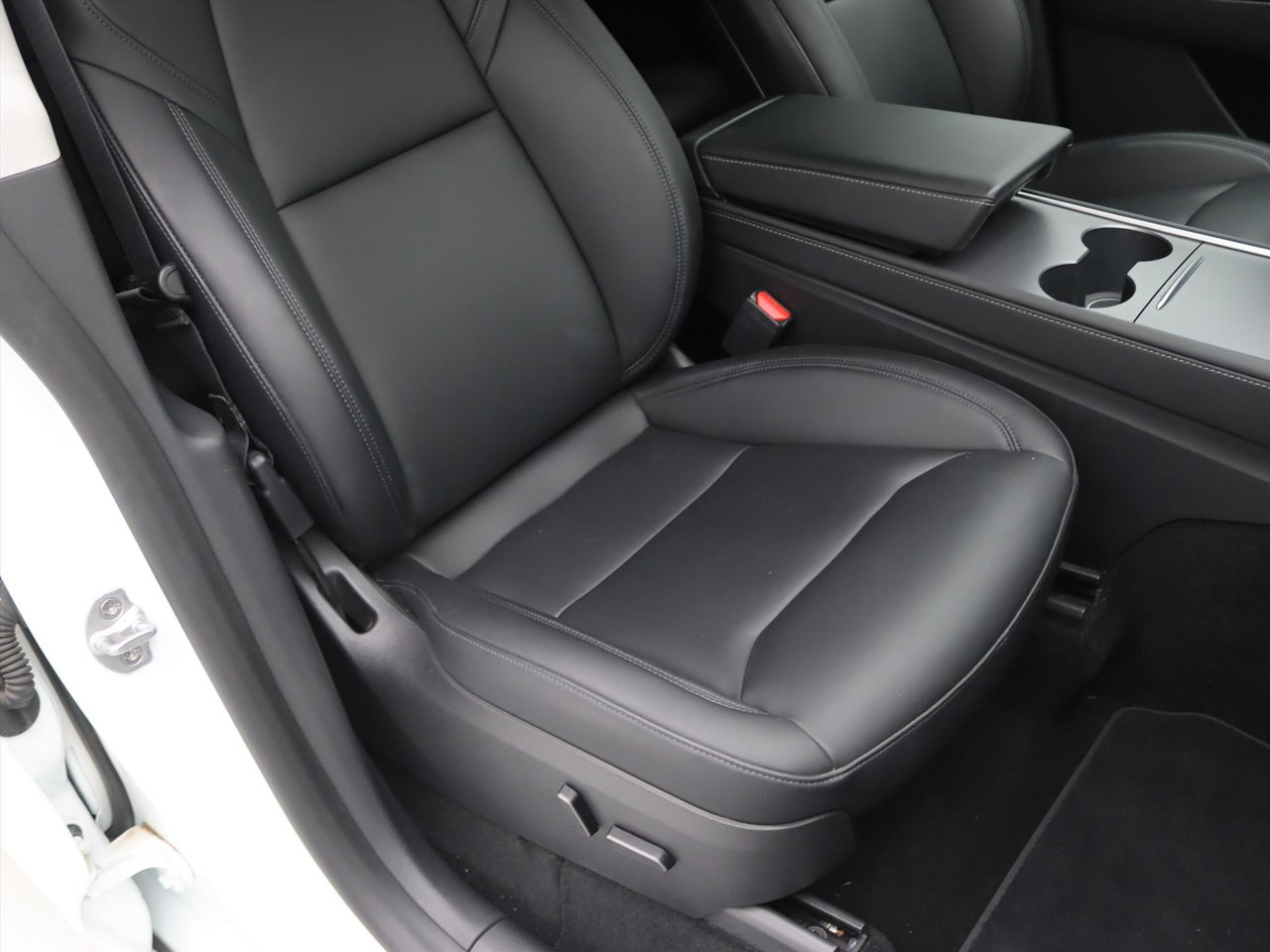 Tesla Model Y Long Range RWD 75kWh 299pk 94.5% SoH [ AMD RYZEN+AUTOPILOT+19 INCH+PREMIUM AUDIO ] 19