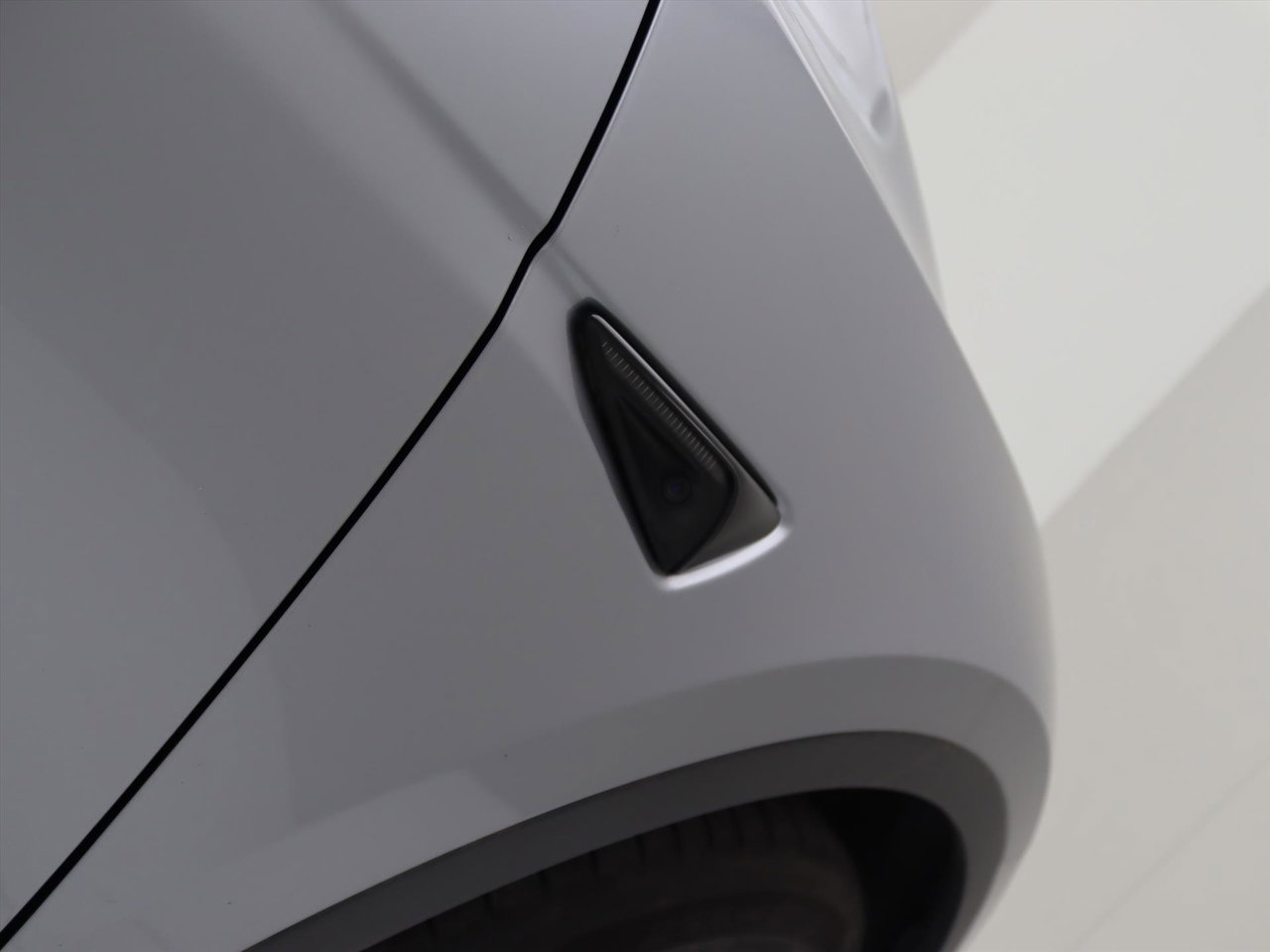 Tesla Model Y Long Range AWD 351pk 96,6% SoH [ QUICKSILVER+TREKHAAK+AMD RYZEN+ENHANCED AUTOPILOT+PREMIUM AUDIO ] 15