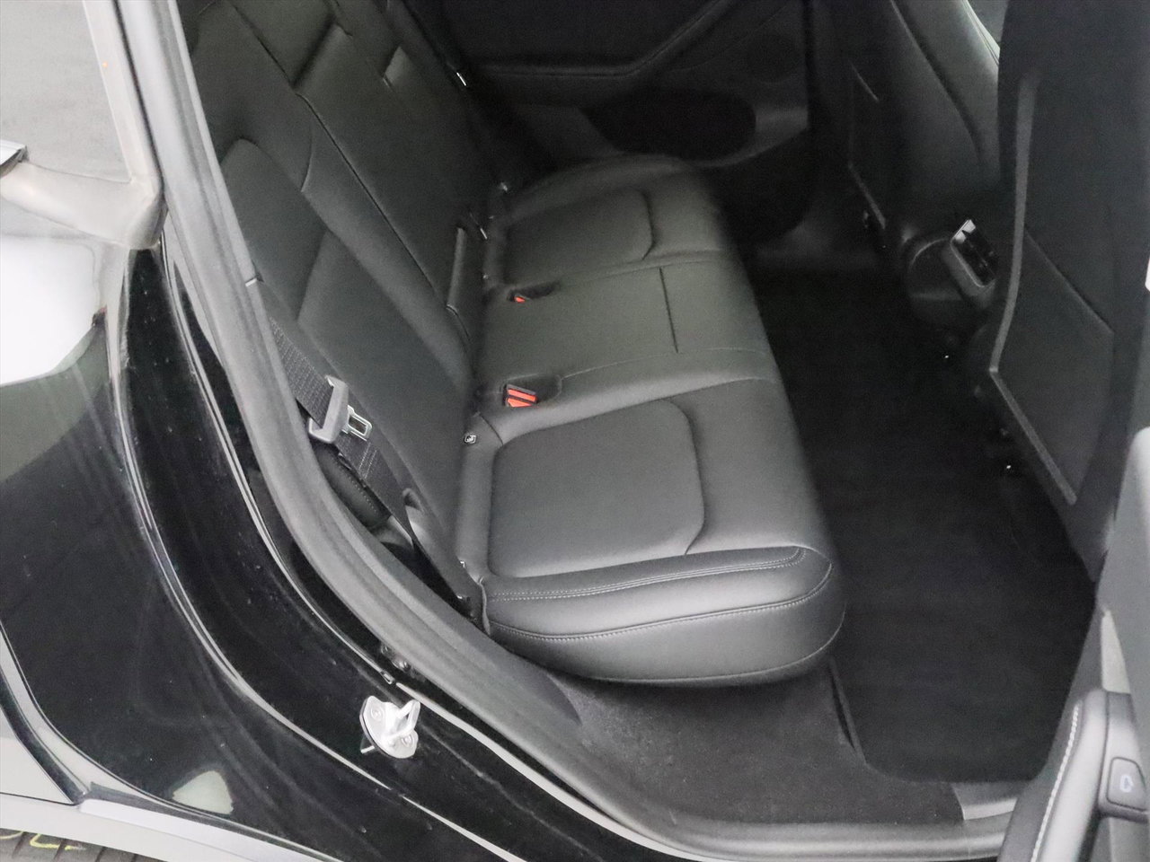 Tesla Model Y Standard RWD Plus 94.6% SoH [ AMD RYZEN+AUTOPILOT+19 INCH+PREMIUM AUDIO ] 15