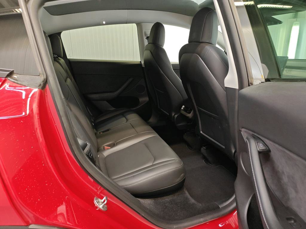 Tesla Model Y Long Range 351pk AWD 90,2 SoH [ TREKHAAK+AUTOPILOT+19 INCH+PREMIUM AUDIO ] 24
