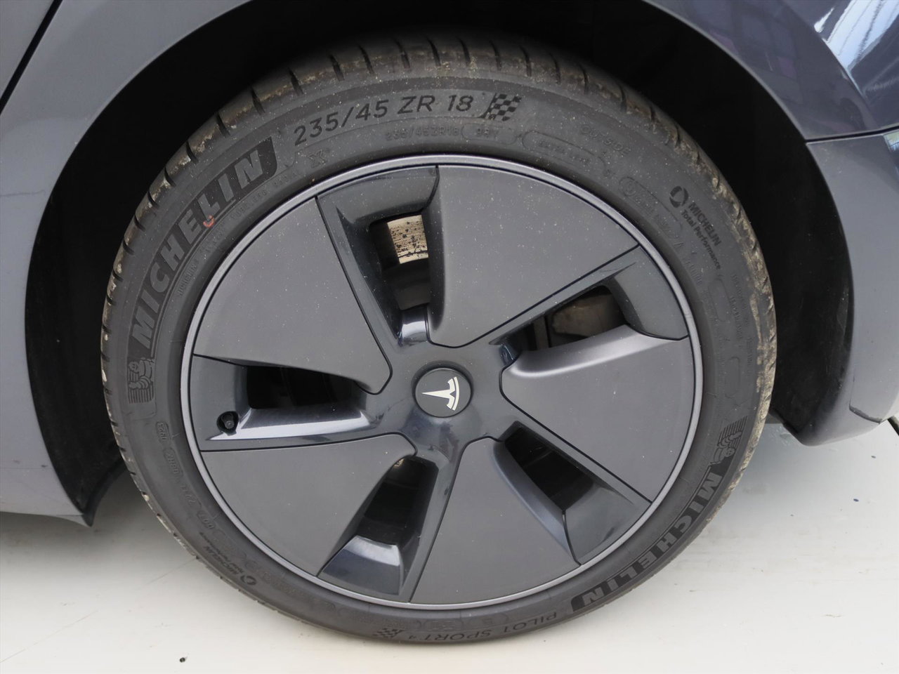 Tesla Model 3 Long-Range AWD 351pk 75 kWh 93.8% SoH UPGRADE [ TREKHAAK+ENHANCED AUTOPILOT+RYZEN AMD+WARMTEPOMP ] 18