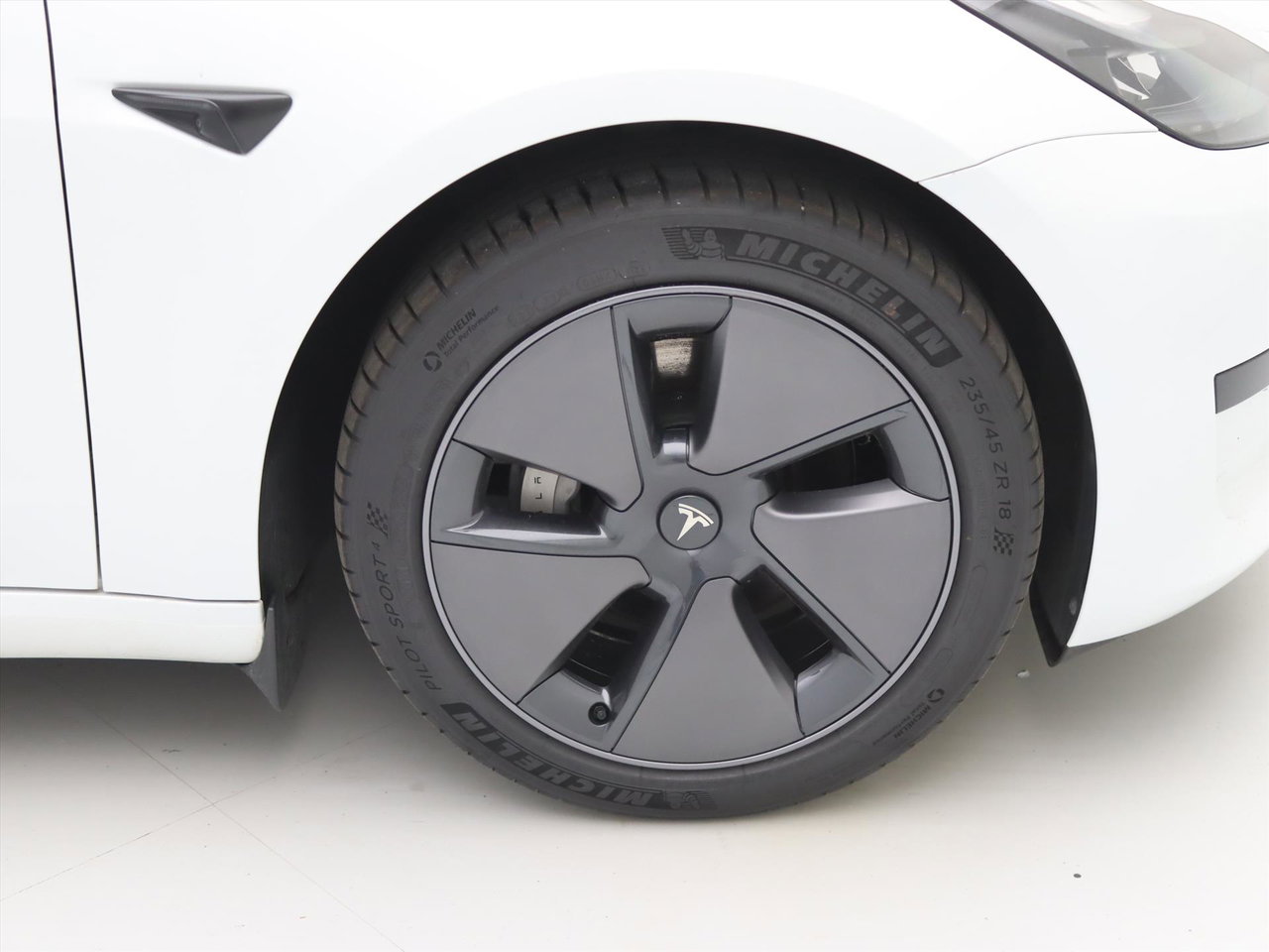 Tesla Model 3 Standard RWD Plus UPGRADE 94.6% SoH [ RYZEN+WIT LEDER+ENHANCED AUTOPILOT+WARMTEPOMP+LFP-ACCU ] 12