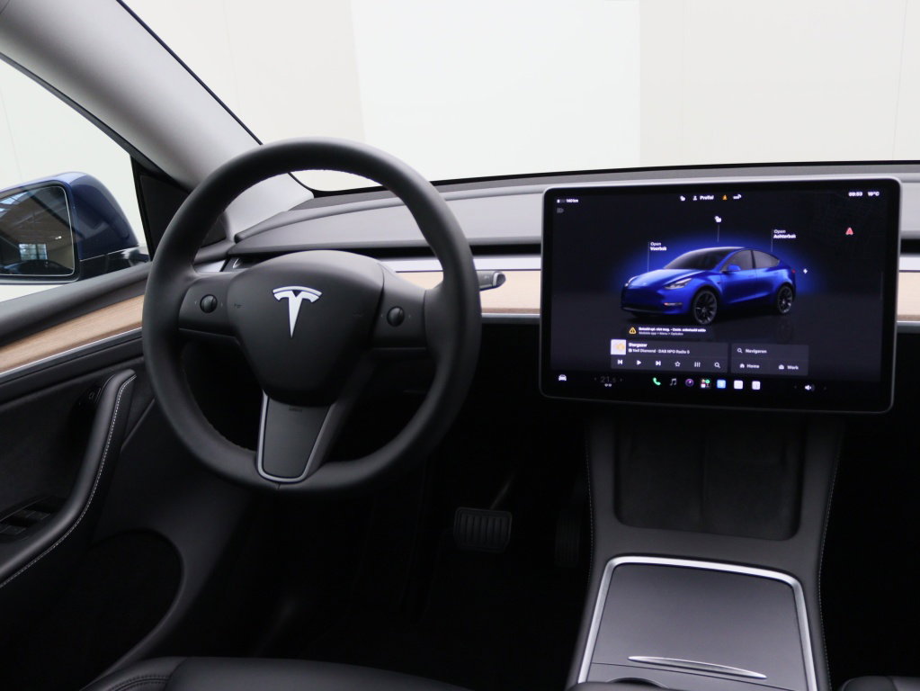 Tesla Model Y Long Range 345pk AWD 2