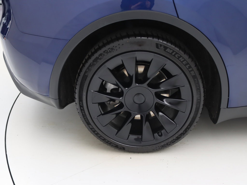 Tesla Model Y Long Range 345pk AWD 20