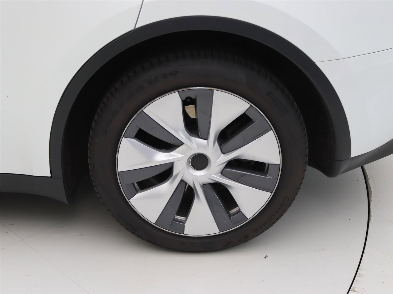 Tesla Model Y Long Range AWD 75kWh 351pk 91,3% SoH [ AMD RYZEN+AUTOPILOT+19 INCH+PREMIUM AUDIO ] 23