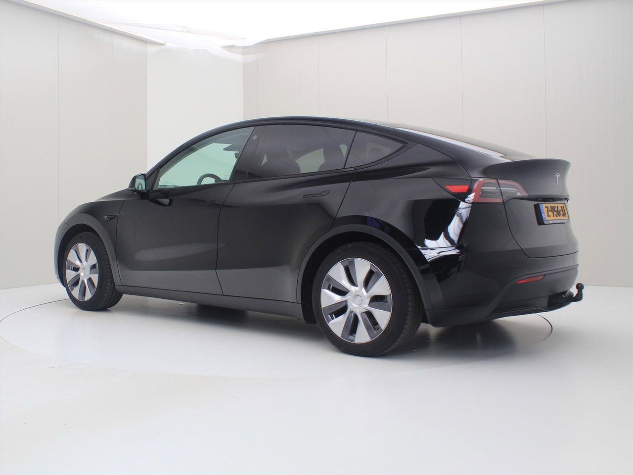 Tesla Model Y Standard RWD Plus 351pk 93,4% SoH [ TREKHAAK+RYZEN AMD+LFP ACCU+AUTOPILOT+19 INCH ] 3