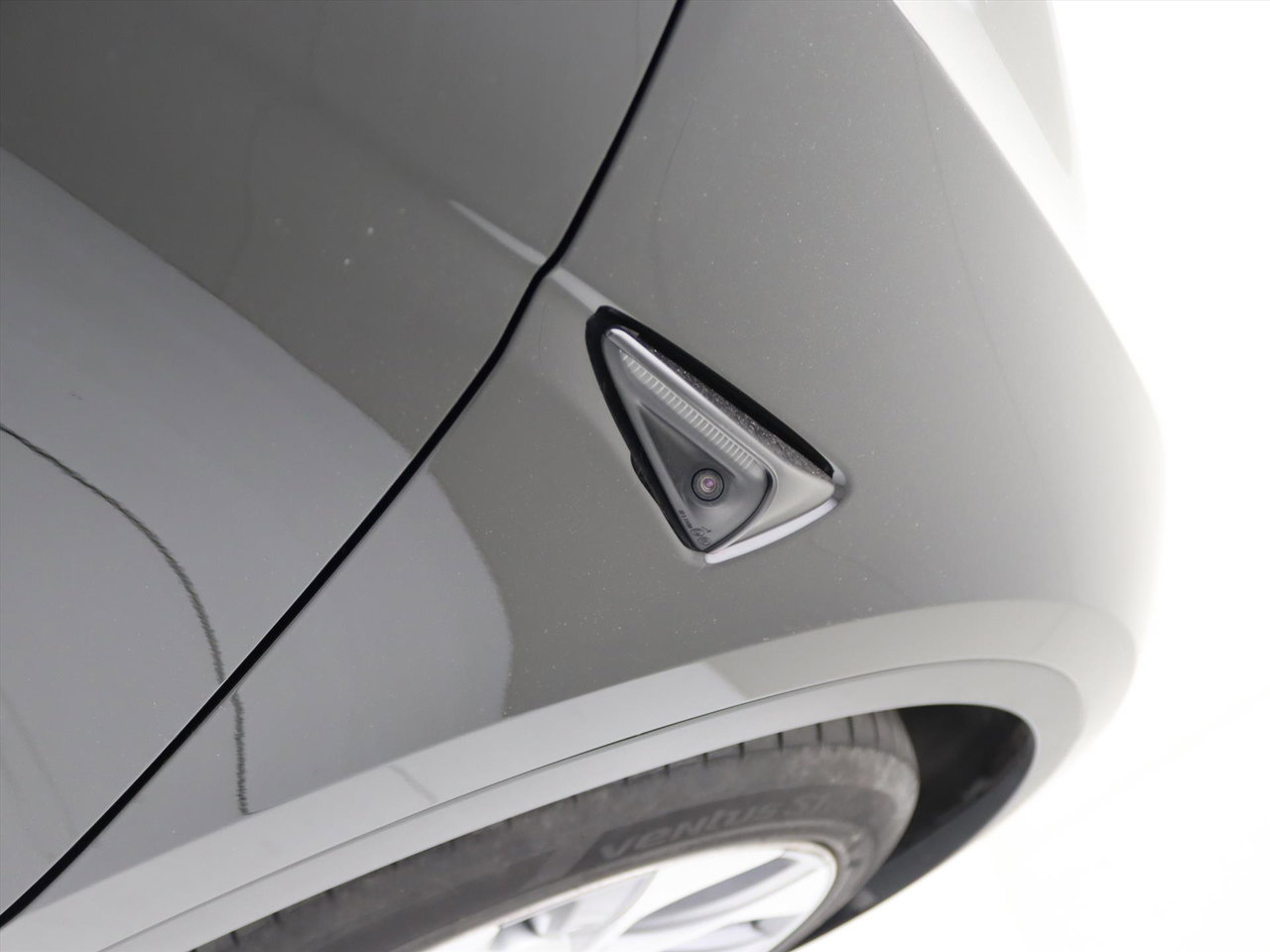 Tesla Model Y Standard RWD Plus 351pk 93,4% SoH [ TREKHAAK+RYZEN AMD+LFP ACCU+AUTOPILOT+19 INCH ] 14