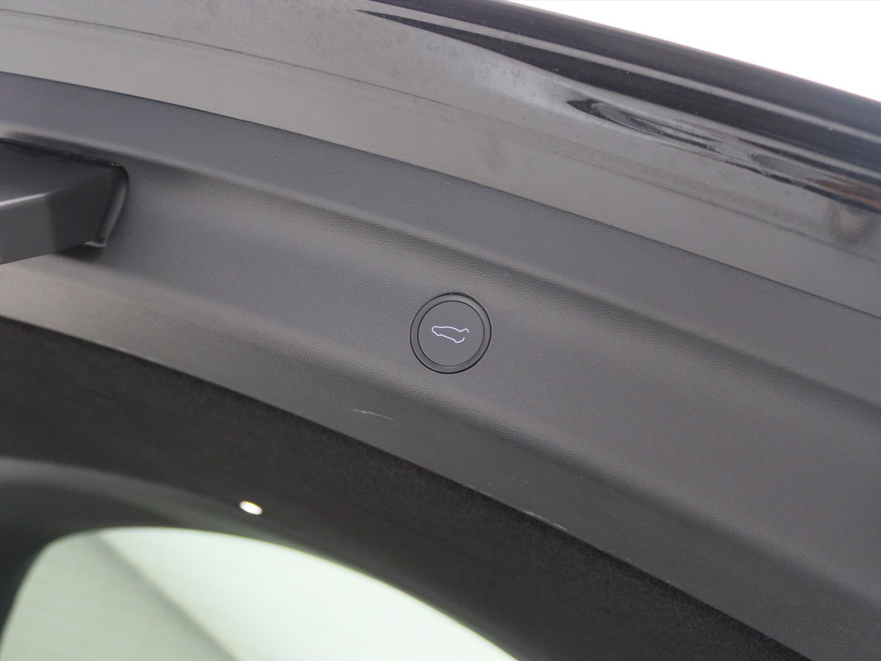 Tesla Model Y Standard RWD Plus 93.5% SoH [ AMD RYZEN+AUTOPILOT+19 INCH+PREMIUM AUDIO ] 11