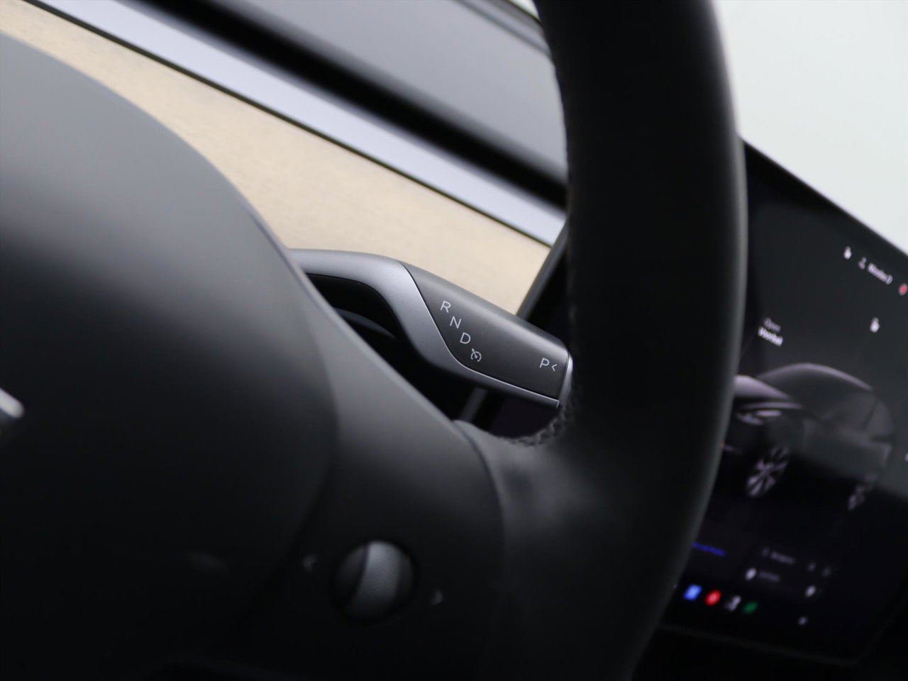 Tesla Model Y Standard RWD Plus 93.5% SoH [ AMD RYZEN+AUTOPILOT+19 INCH+PREMIUM AUDIO ] 27