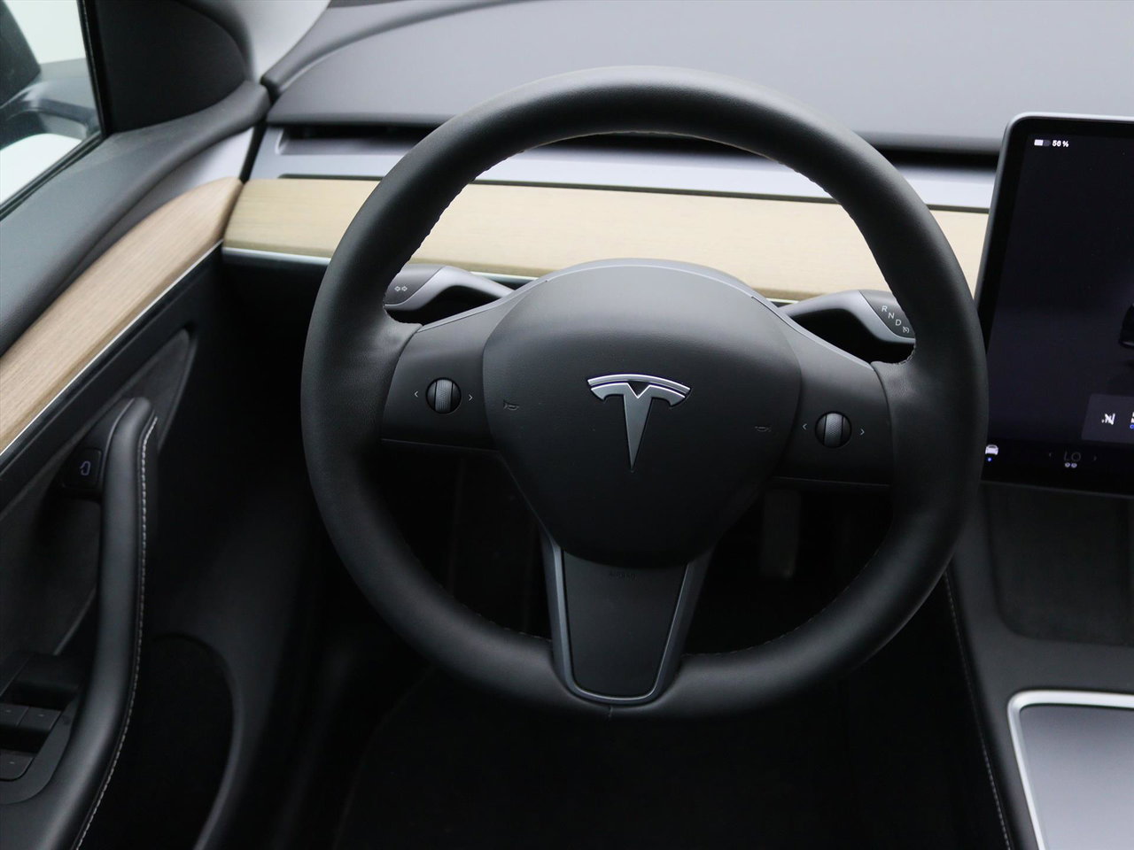 Tesla Model Y Standard RWD Plus 93.5% SoH [ AMD RYZEN+AUTOPILOT+19 INCH+PREMIUM AUDIO ] 19
