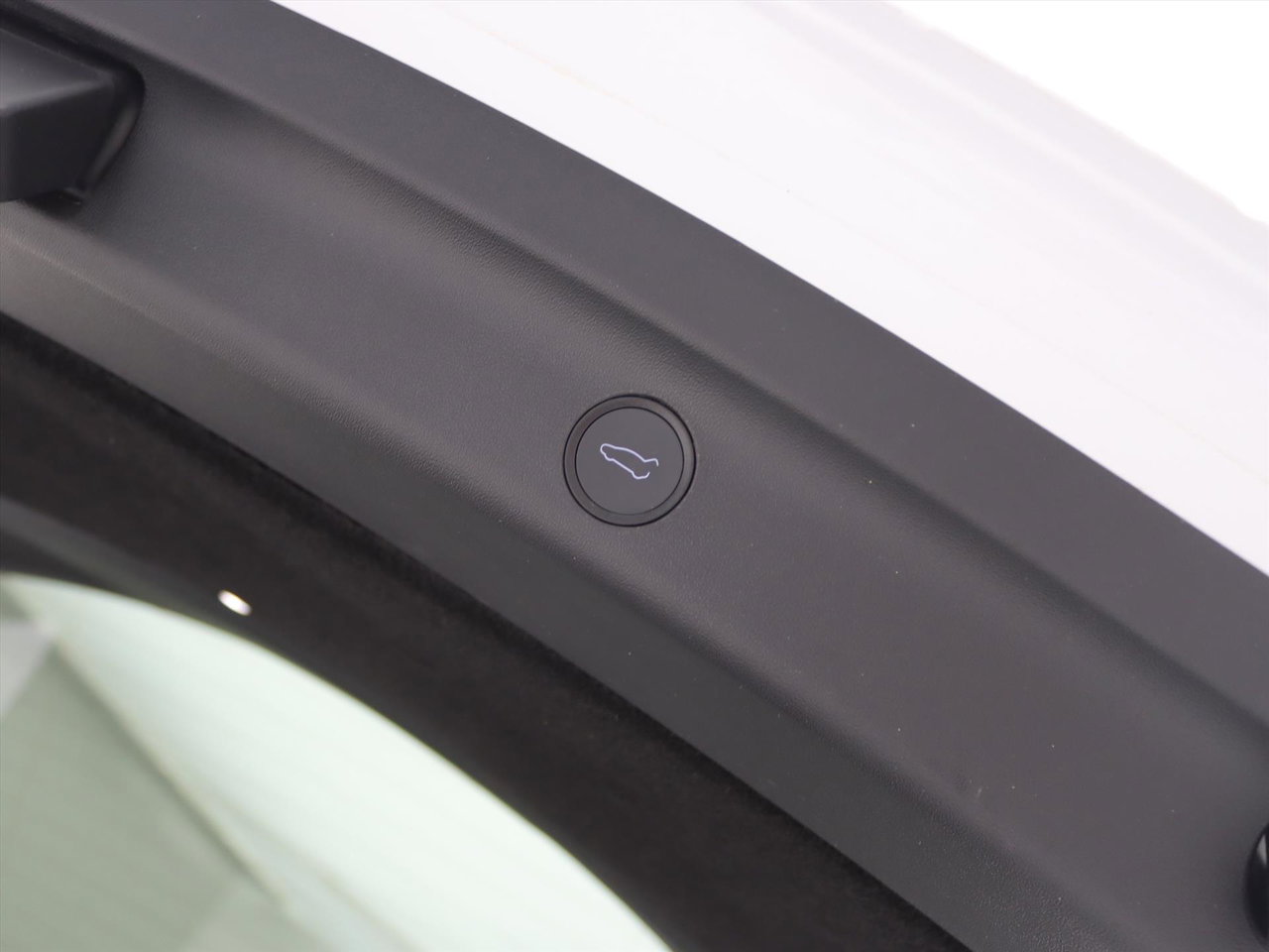 Tesla Model Y Standard RWD Plus 94.5% SoH [ AMD RYZEN+AUTOPILOT+19 INCH+PREMIUM AUDIO ] 11