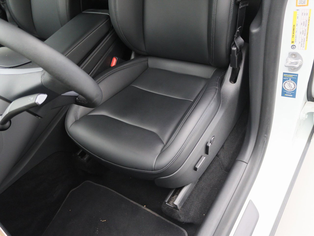 Tesla Model Y Long Range AWD 75kWh 351pk 93.2% SoH [ TREKHAAK+AMD RYZEN+AUTOPILOT+19 INCH+PREMIUM AUDIO ] 27