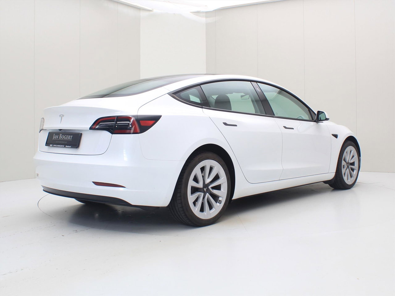 Tesla Model 3 Standard RWD Plus FACELIFT 94,9% SoH [ AMD RYZEN+LFP-ACCU+WARMTEPOMP+AUTOPILOT ] 2