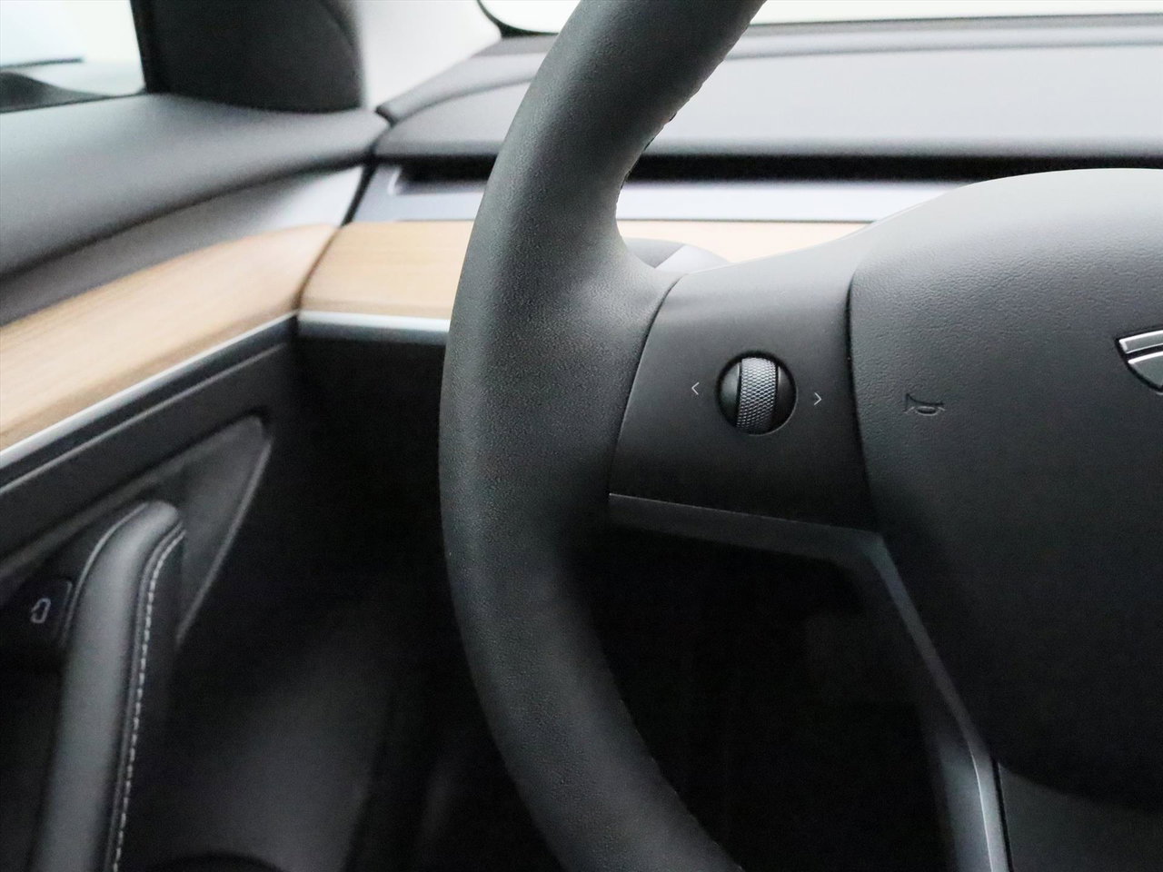 Tesla Model 3 Standard RWD Plus FACELIFT 94,9% SoH [ AMD RYZEN+LFP-ACCU+WARMTEPOMP+AUTOPILOT ] 27