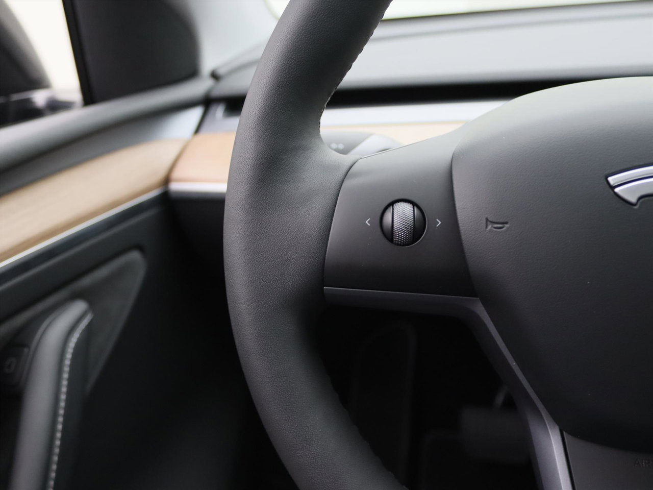 Tesla Model Y Long Range AWD 75kWh 351pk 93.3% SoH [ TREKHAAK+AMD RYZEN+AUTOPILOT+19 INCH+PREMIUM AUDIO ] 22