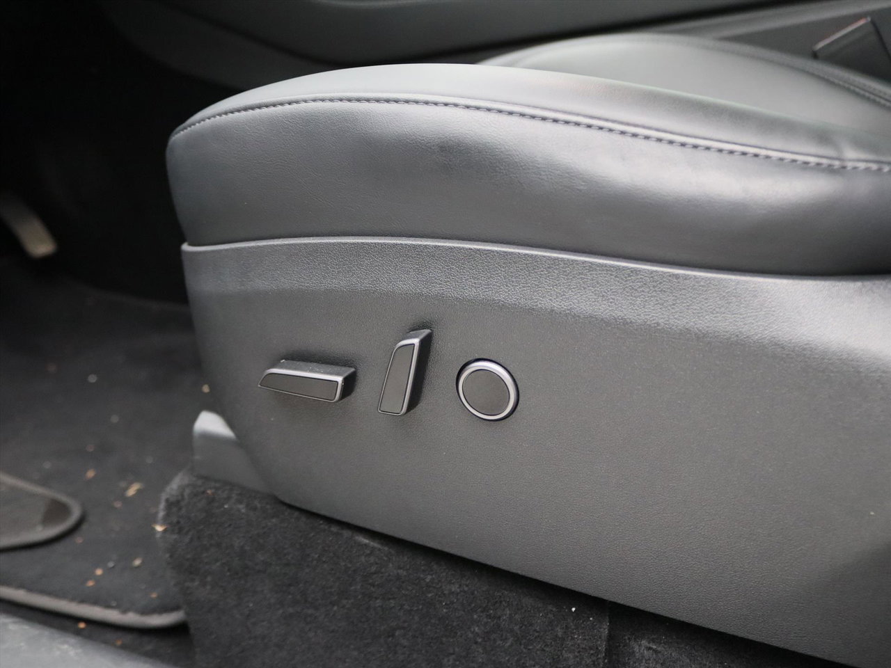 Tesla Model Y Long Range AWD 75kWh 351pk 93.7% SoH [ AMD RYZEN+AUTOPILOT+19 INCH+PREMIUM AUDIO ] 20