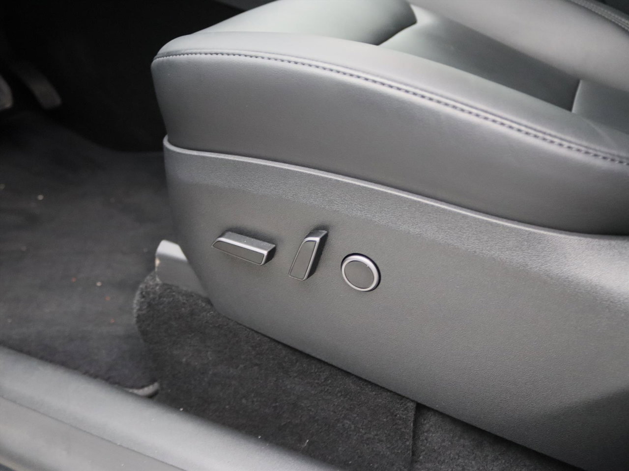 Tesla Model Y Long Range AWD 75kWh 351pk 93.7% SoH [ AMD RYZEN+AUTOPILOT+19 INCH+PREMIUM AUDIO ] 20
